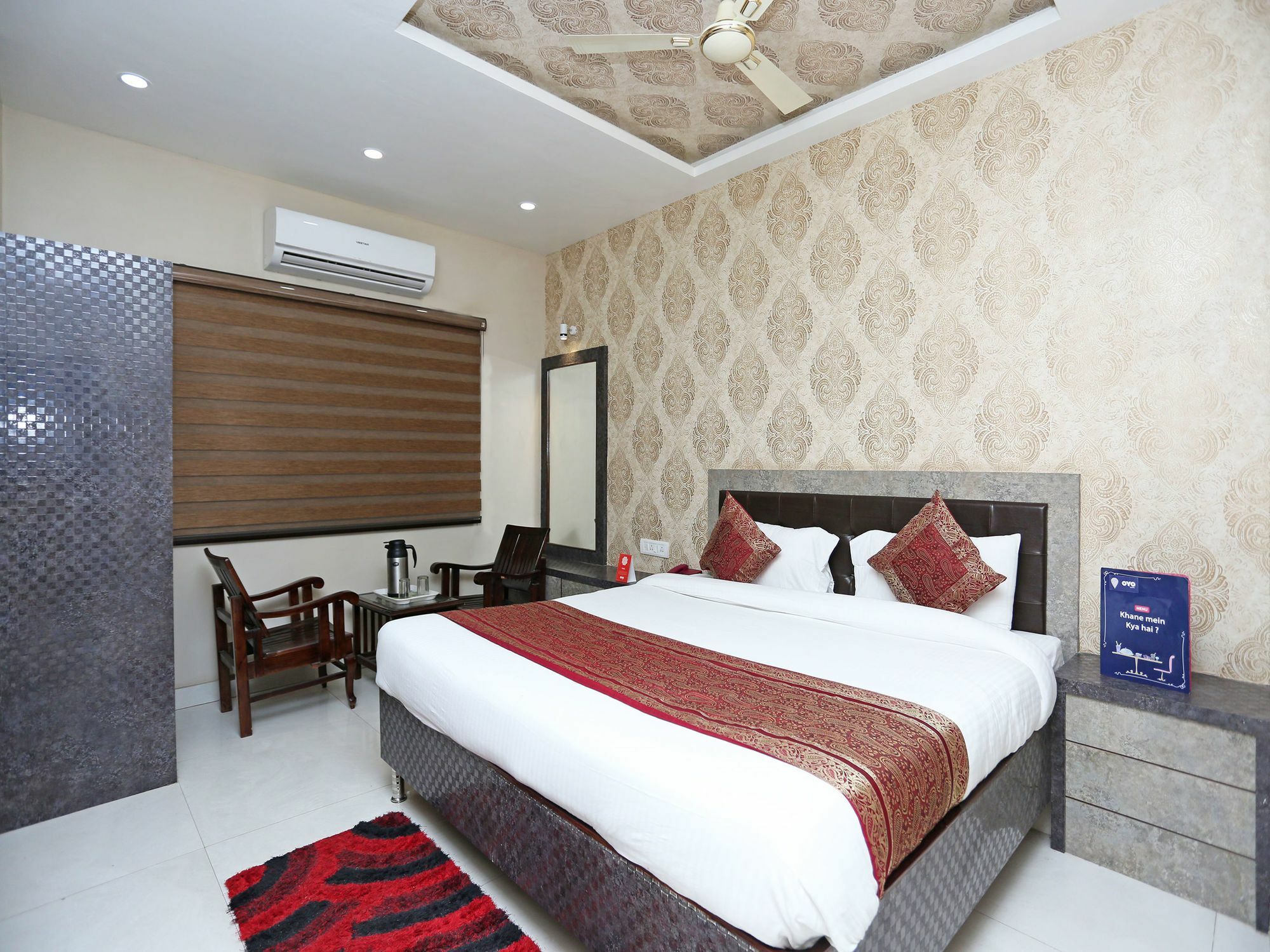 Oyo 10338 Hotel Aadesh Palace Варанаси Екстериор снимка